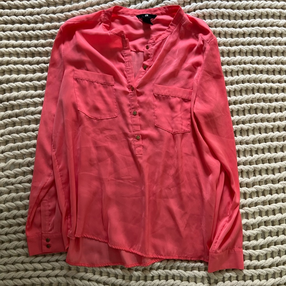 H&M size 14 silky salmon colored button up with gold buttons